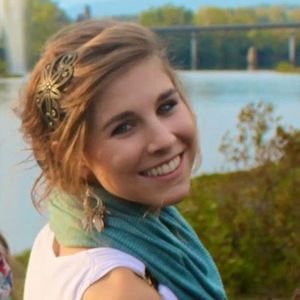 Meet your Posher, Christy